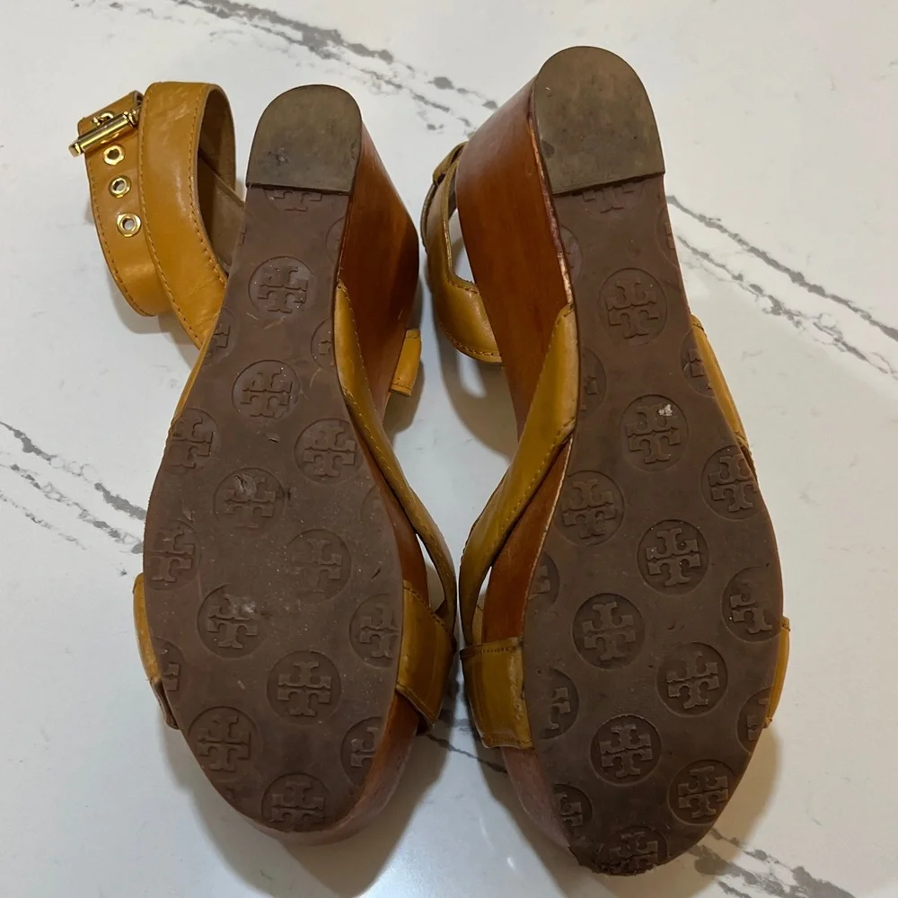 Tory Burch Tan Almita Wood Platform Leather Wedges size 7.5M